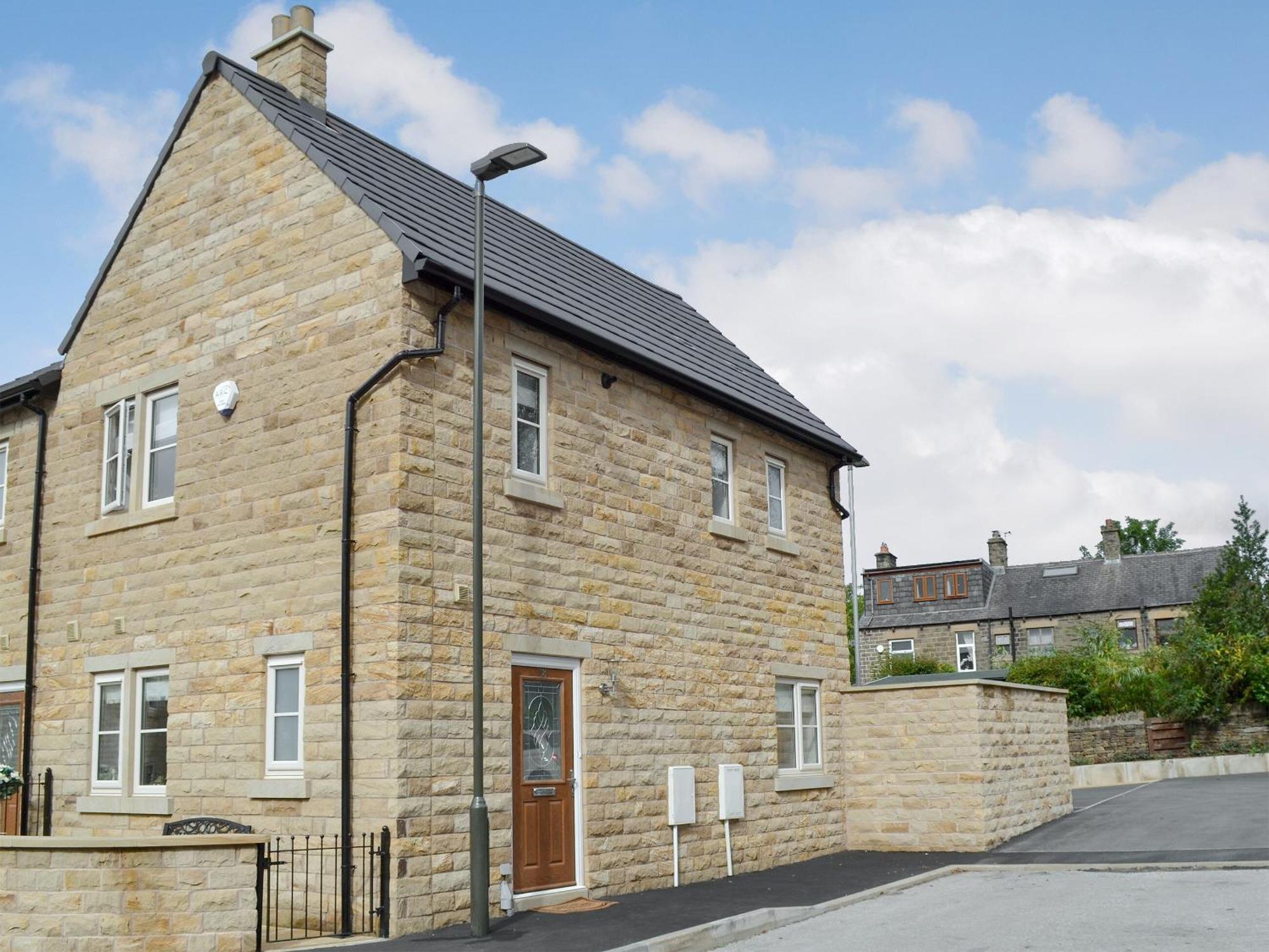 Shepley Mews Villa Glossop Exterior photo